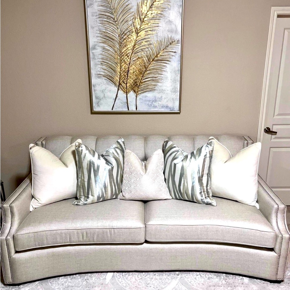 1-NWT CALLISTO HOME DECORATIVE PILLOWS (Read description for additional details) - Picture 2 of 13